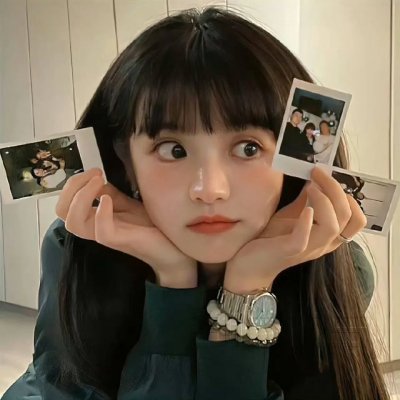 埃舍尔街的红色邮筒
